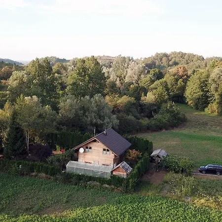 Semesterbostad River House - Rijecna Idila Cazin