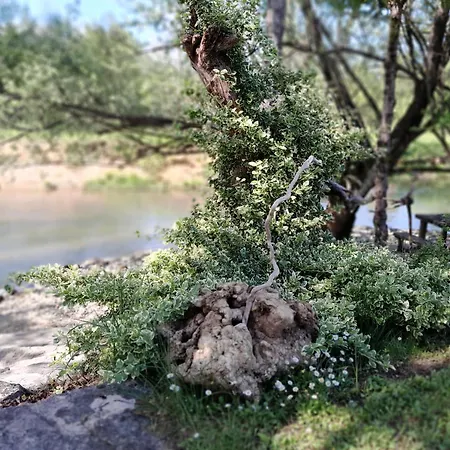 River Hideaway Hébergement de vacances Cazin