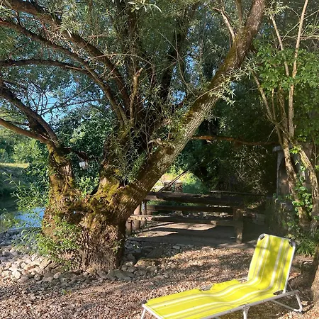 River Hideaway Hébergement de vacances Cazin